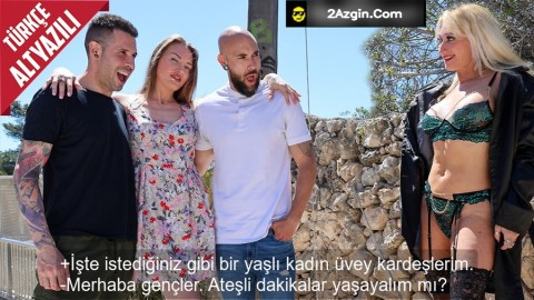 Çevresinde Bir Sürü Kadın Olan Kız Üvey Kardeşlerinin Yaşlı Kadın Fantezisini Gerçekleştirdi