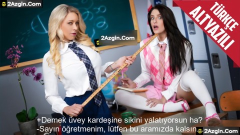 Aynı Yaşta Olan Liseli Üvey Kardeşine Sınıfta Sikini Yalatırken Öğretmeni Yakaladı